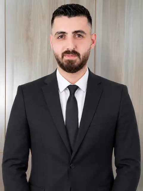 صورة المستشار