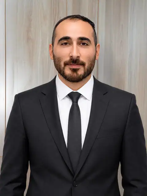 صورة المستشار