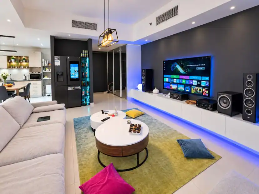 Canal View  | Rented  | High Floor