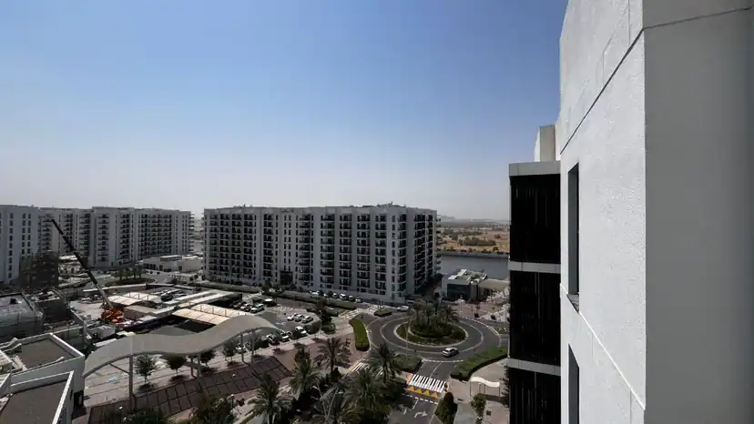 Canal and SeaWorld View | Vacant | High Floor
